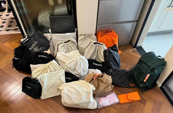 武都区回收奢侈品衣服.jpg